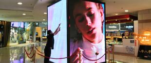    - “預算5萬 vs 10萬：中小企業會議室LED平板配置方案紅黑榜”